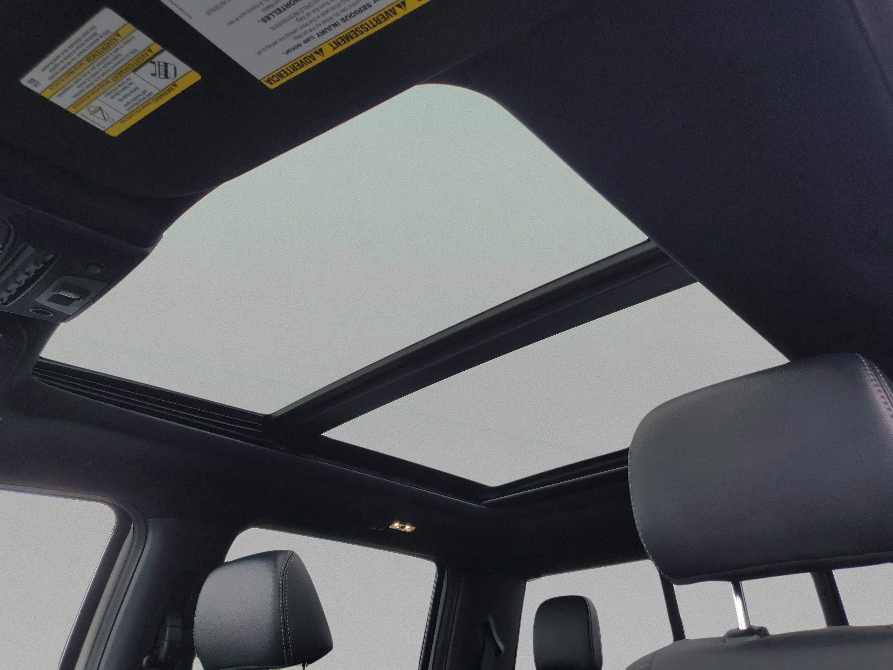 Certified 2022 Ford F350 Lariat w/ Black Appearance Package AWD/4WD image 31