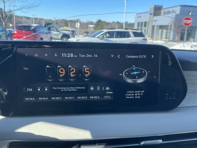 Used 2023 Hyundai Palisade Calligraphy image 24