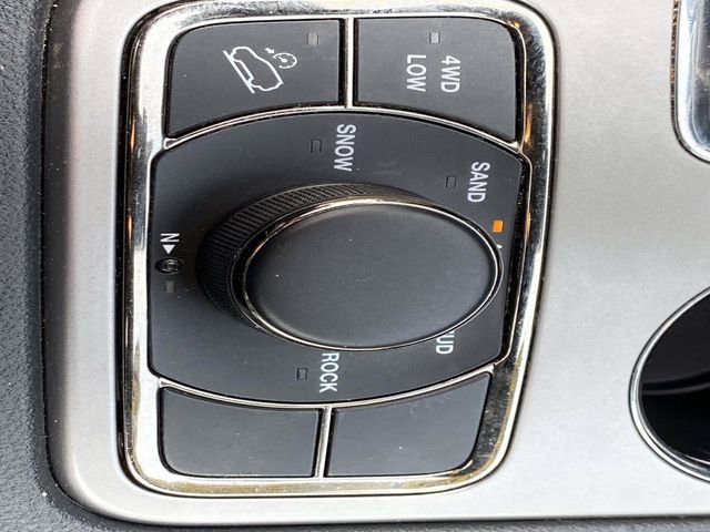 Used 2021 Jeep Grand Cherokee Limited w/ Quick Order Package 28K 80th AWD/4WD image 16