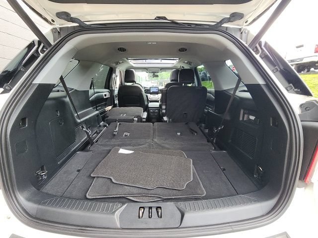 Certified 2022 Ford Explorer XLT w/ Equipment Group 202A AWD/4WD image 21
