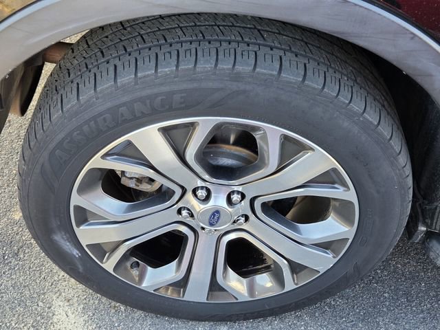 Certified 2018 Ford Explorer Platinum image 10