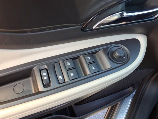 Used 2020 Buick Encore Essence image 19