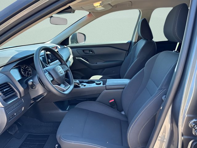 Used 2026 Nissan Rogue S AWD/4WD image 4