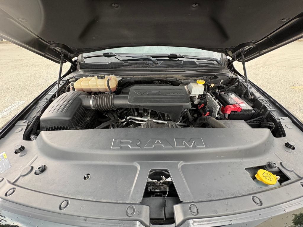 Used 2019 RAM 1500 Big Horn AWD/4WD image 32