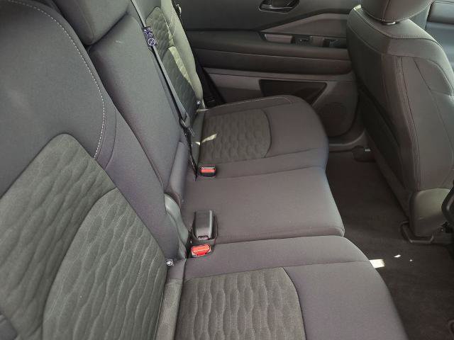 Used 2025 Nissan Pathfinder SV FWD image 12