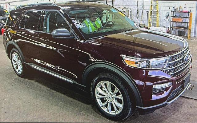 Certified 2023 Ford Explorer XLT w/ Equipment Group 202A image 5