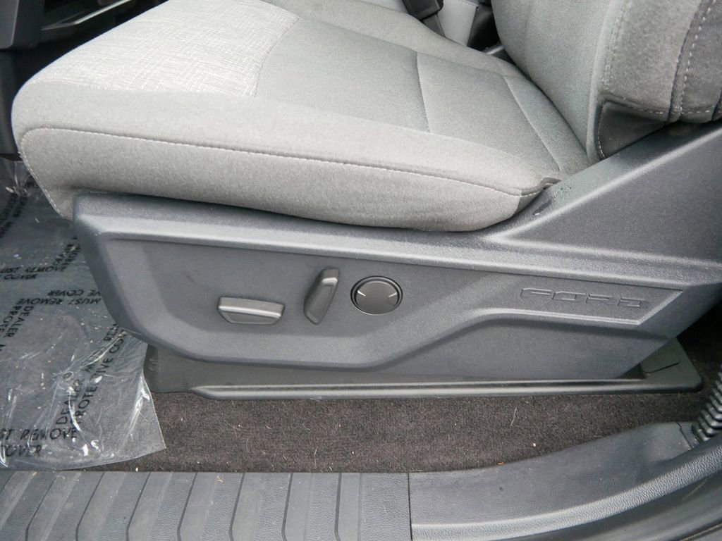 Certified 2022 Ford F150 XLT w/ Equipment Group 302A High image 9