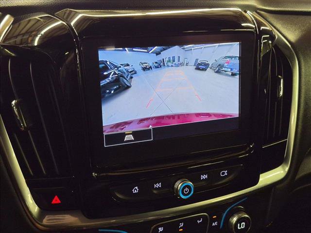 Used 2023 Chevrolet Traverse LT FWD image 14