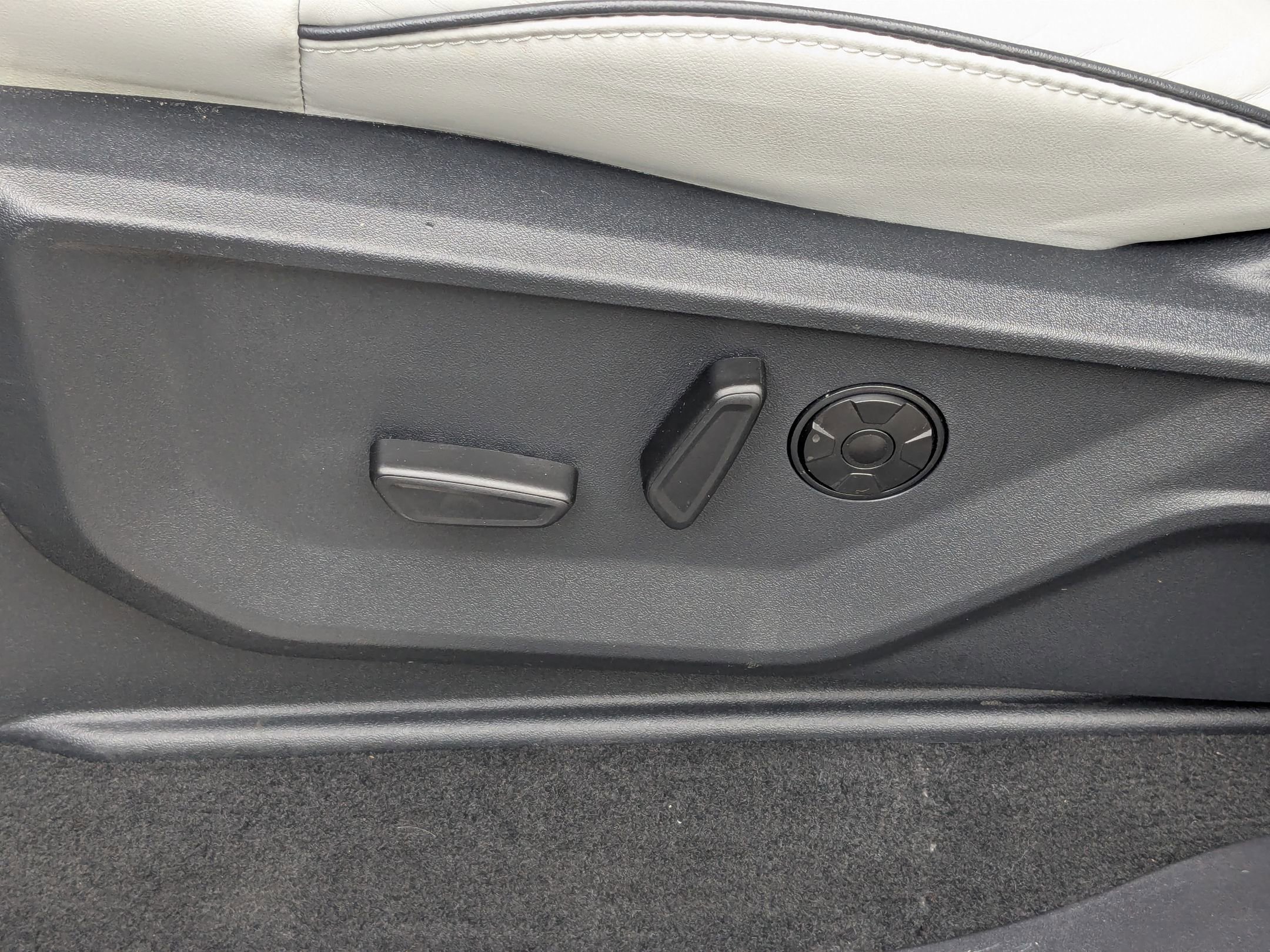 Certified 2025 Ford Expedition Platinum w/ Platinum Ultimate Package image 15