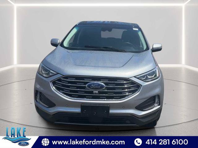 Certified 2022 Ford Edge Titanium w/ Equipment Group 301A AWD/4WD image 2