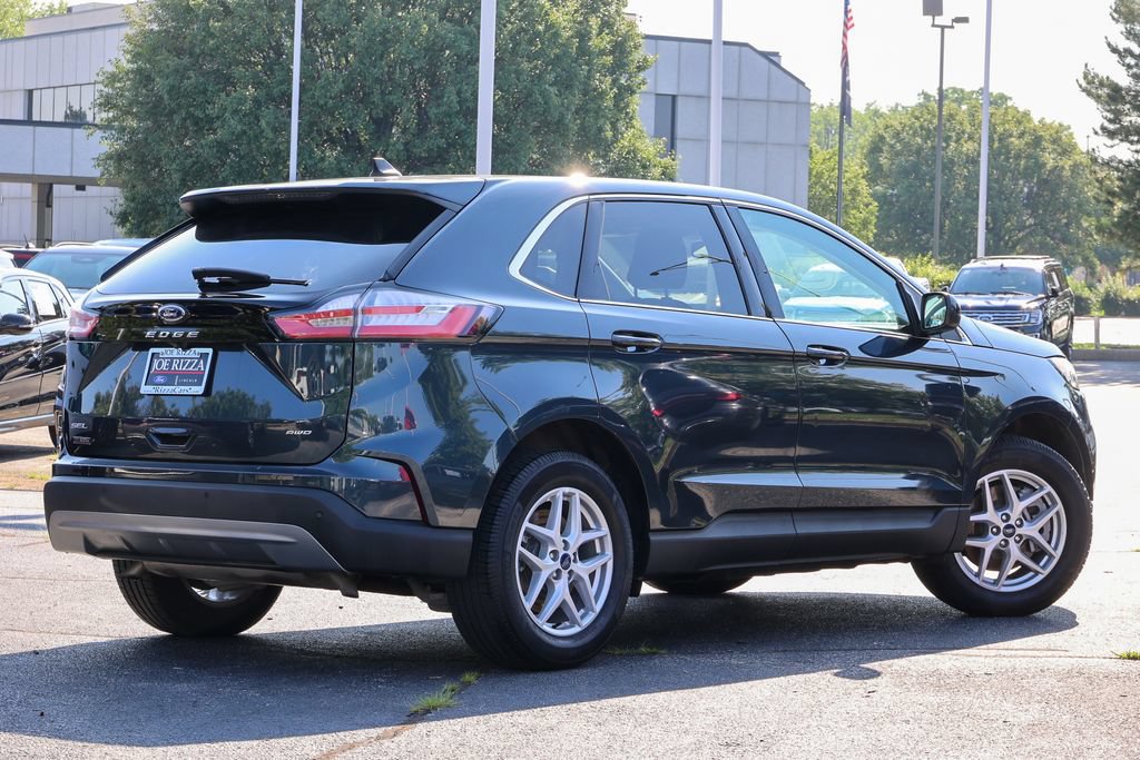 Certified 2022 Ford Edge SEL w/ Convenience Package AWD/4WD image 12