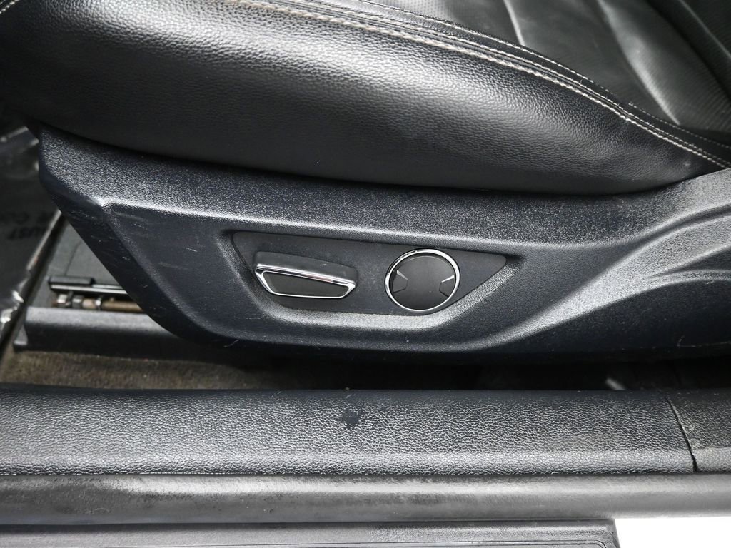 Certified 2018 Ford Mustang Premium image 23