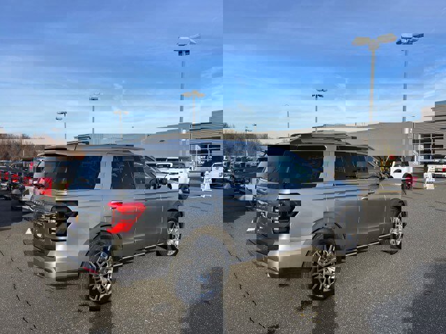 Certified 2024 Ford Expedition Limited image 5