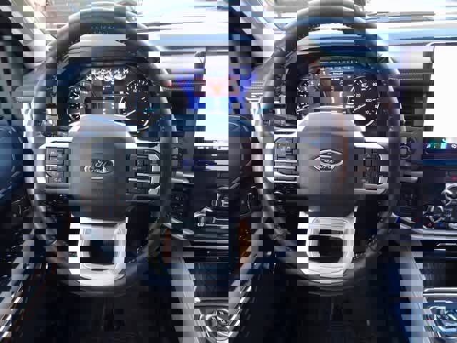 Certified 2023 Ford Expedition XLT image 17