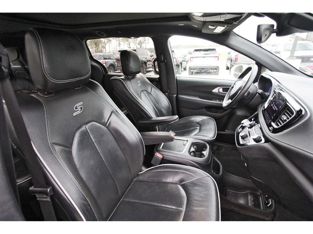 Used 2018 Chrysler Pacifica Limited w/ Advanced Safetytec Group image 27