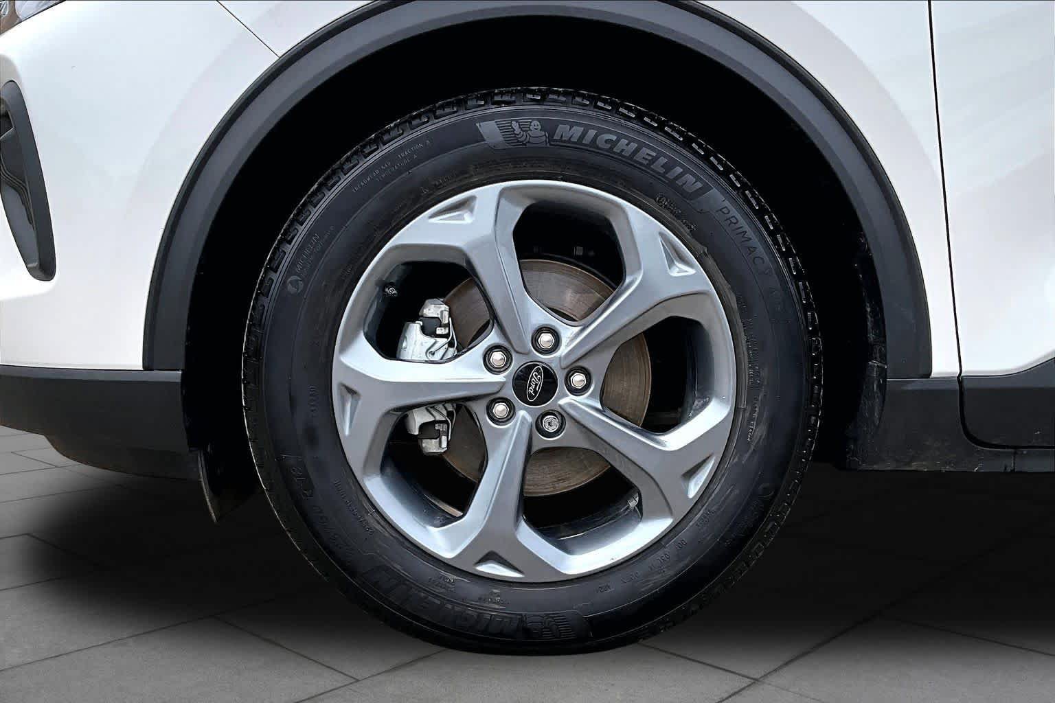 Certified 2025 Ford Escape ST-Line w/ Tech Pack #1 FWD image 11
