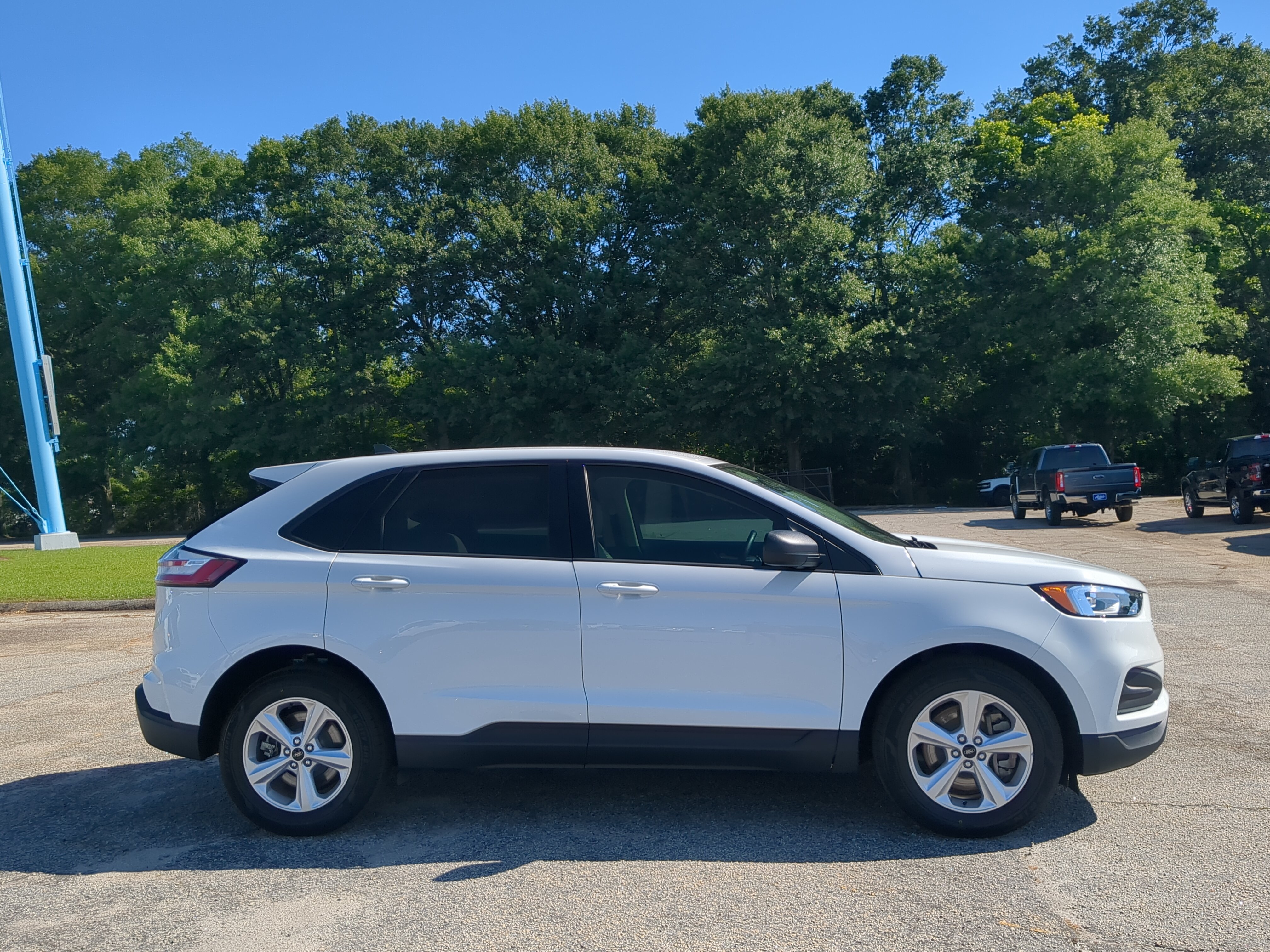 Certified 2024 Ford Edge SE AWD/4WD image 2