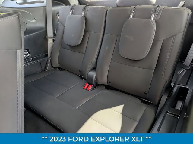 Certified 2023 Ford Explorer XLT image 28