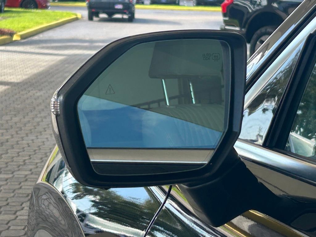 Used 2024 Hyundai Palisade Limited image 17