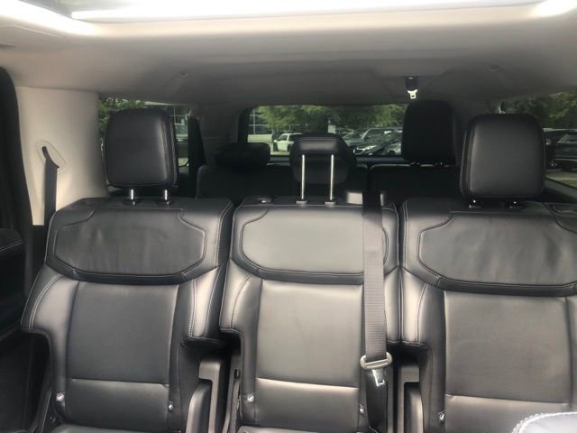Certified 2025 Ford Expedition Max Platinum w/ Driver's Package AWD/4WD image 13