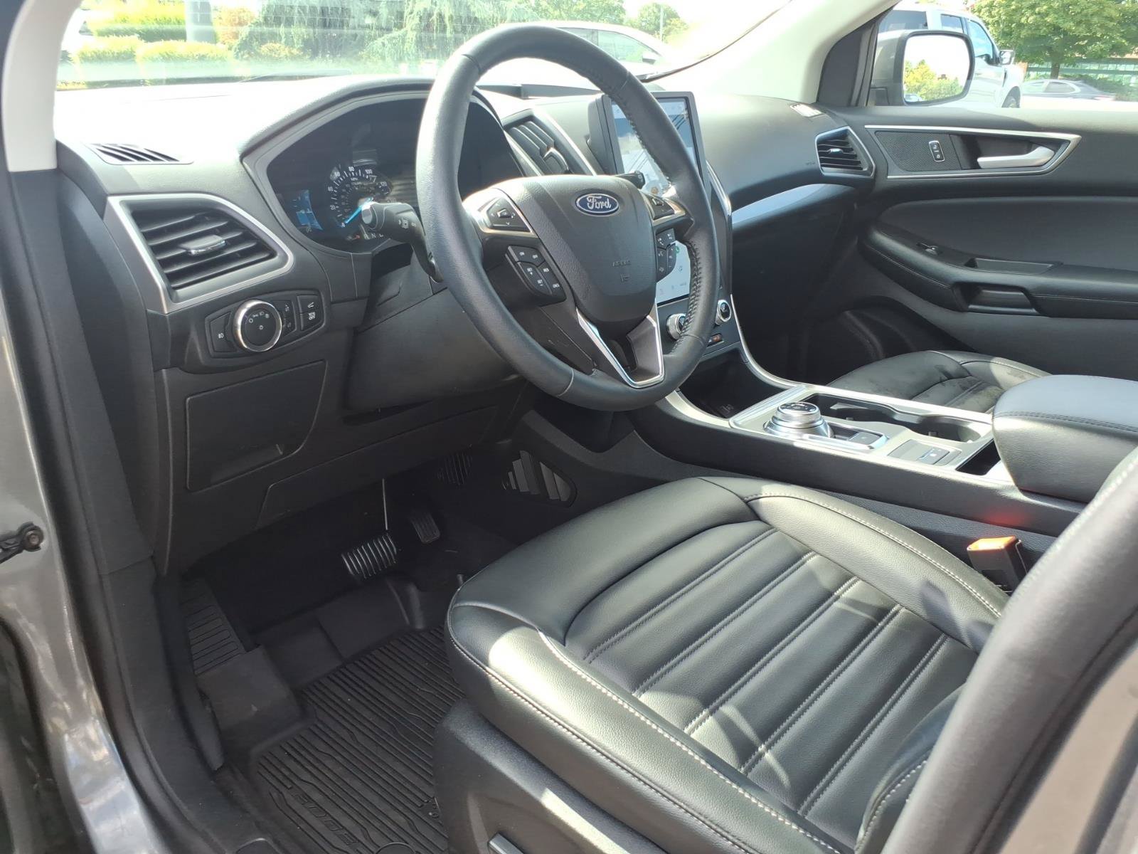 Certified 2024 Ford Edge SEL w/ Convenience Package AWD/4WD image 12