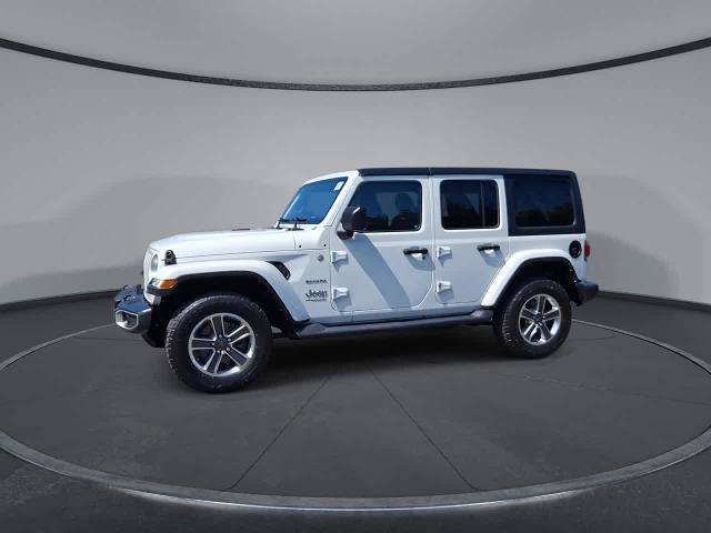 Used 2018 Jeep Wrangler Unlimited Sahara w/ Cold Weather Group AWD/4WD image 4