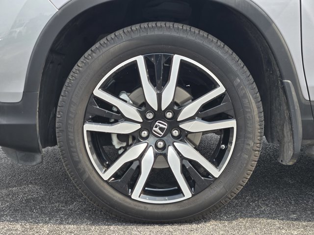 Used 2021 Honda Pilot Touring image 11