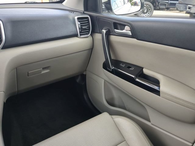 Used 2020 Kia Sportage EX FWD image 17