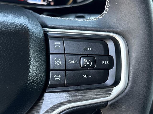 Used 2022 Jeep Wagoneer Series III w/ Rear Seat Video Group 1 image 39