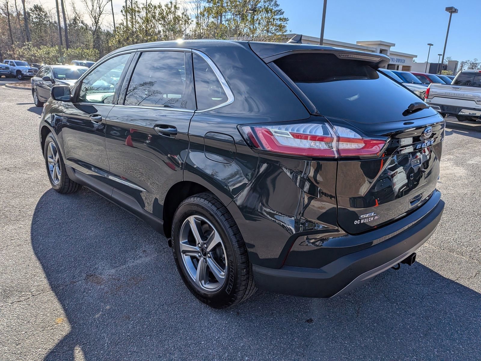 Certified 2024 Ford Edge SEL w/ Convenience Package image 3