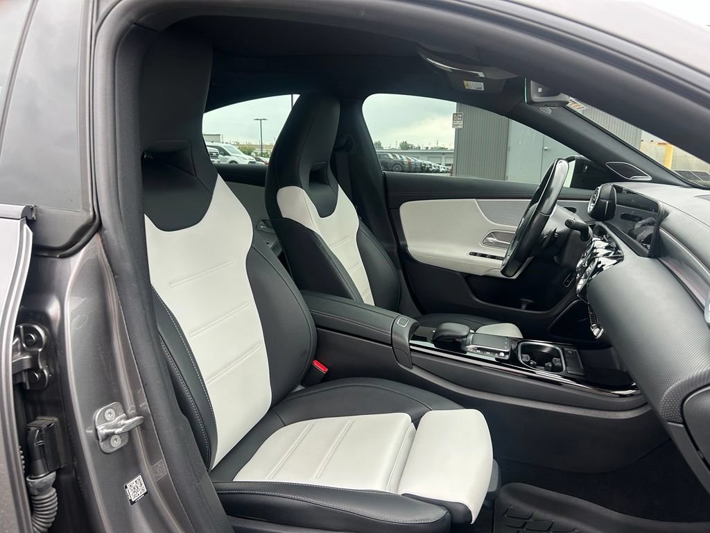 Used 2023 Mercedes-Benz CLA 250 4MATIC image 39