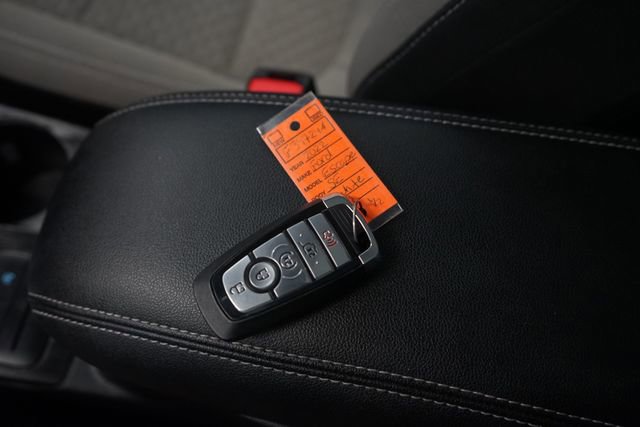 Certified 2022 Ford Escape SE w/ SE Sport Appearance Package image 26