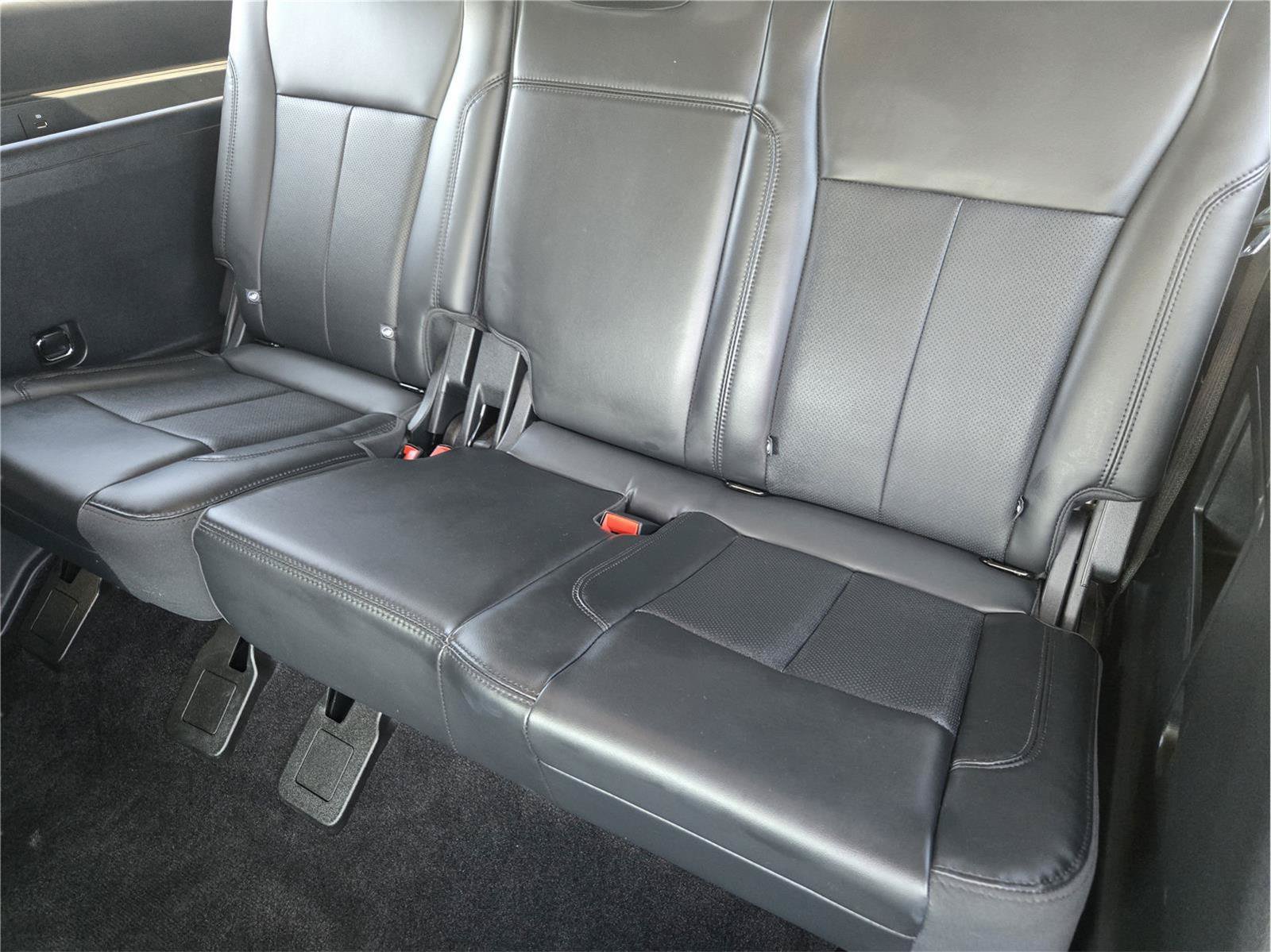 Certified 2022 Ford Expedition XLT RWD image 28