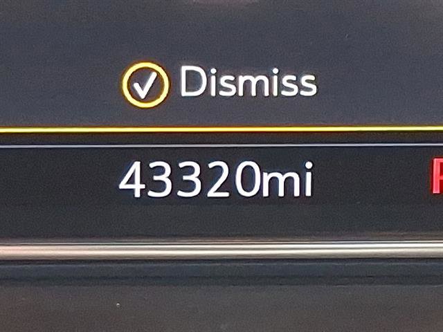 Used 2021 GMC Yukon SLT w/ SLT Premium Package AWD/4WD image 18