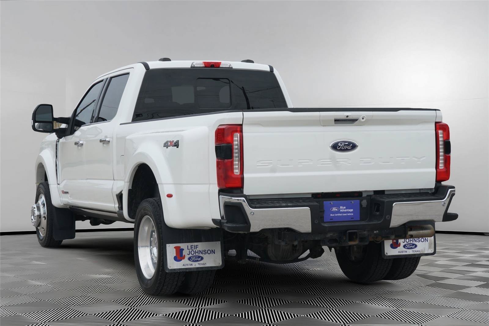 Certified 2023 Ford F450 Lariat w/ Lariat Ultimate Package AWD/4WD image 6