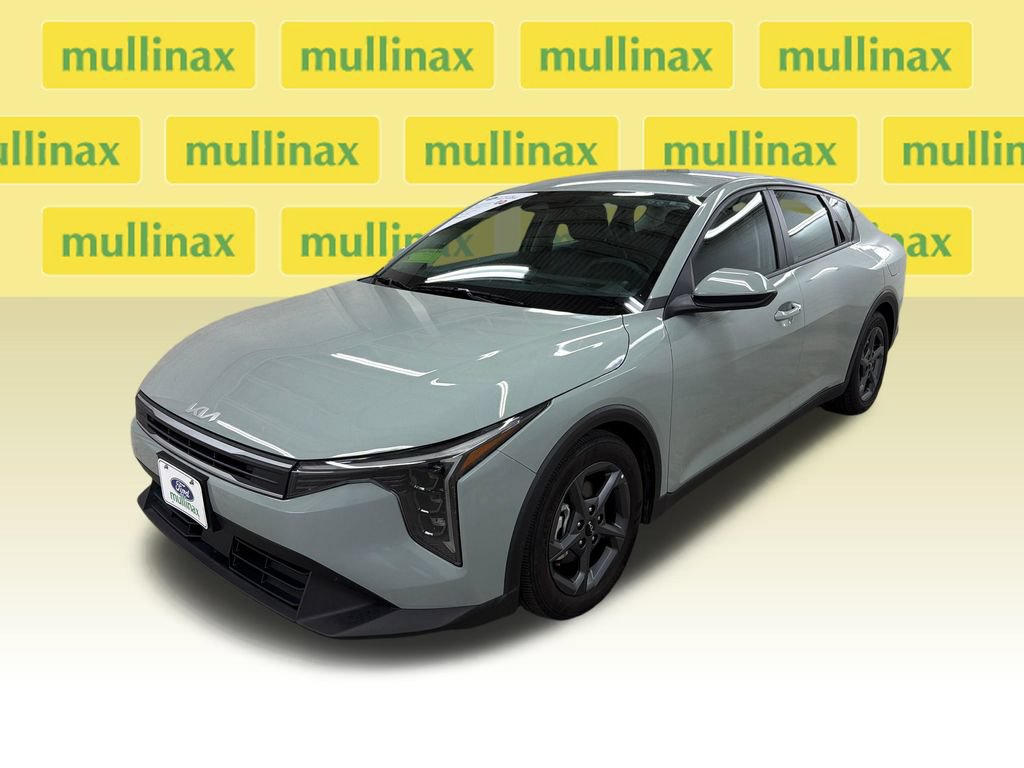 Used 2025 Kia K4 FWD image 15