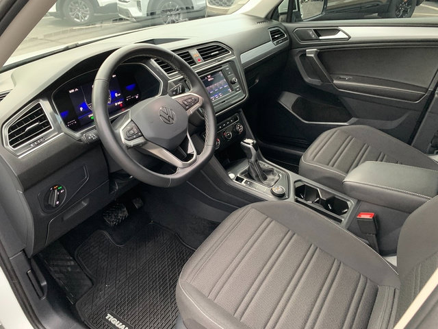 Used 2024 Volkswagen Tiguan S AWD/4WD image 22