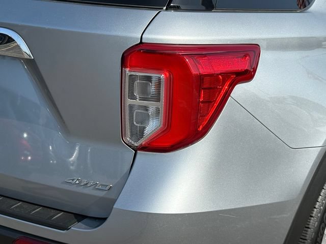Certified 2023 Ford Explorer XLT w/ Equipment Group 202A AWD/4WD image 31