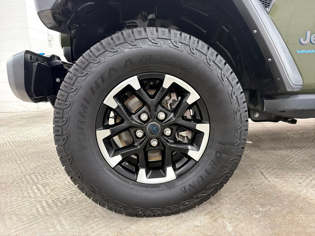 Used 2024 Jeep Wrangler Unlimited Rubicon 4xe AWD/4WD image 13