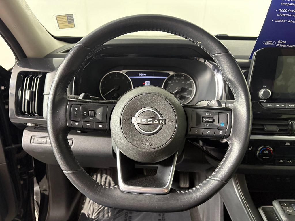 Used 2022 Nissan Pathfinder SV AWD/4WD image 16