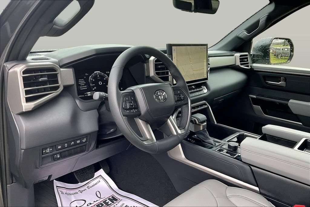 Used 2026 Toyota Tundra Limited AWD/4WD image 14