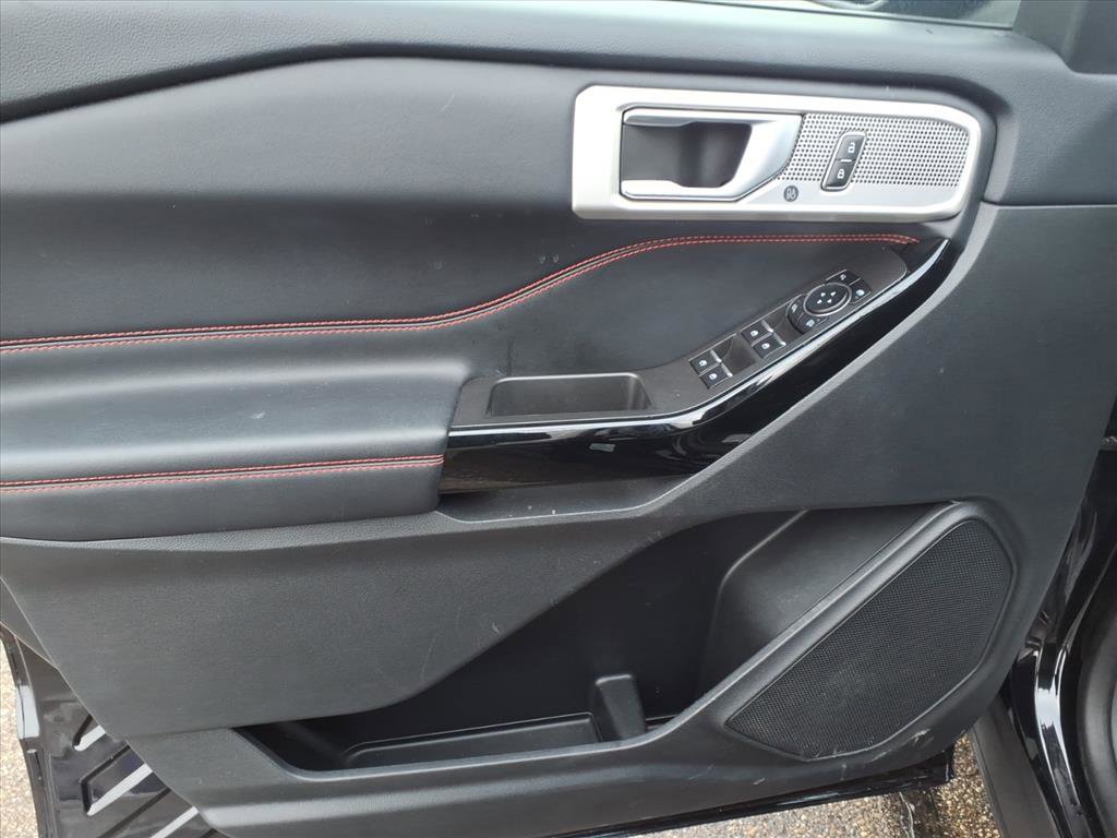 Certified 2023 Ford Explorer ST-Line image 15