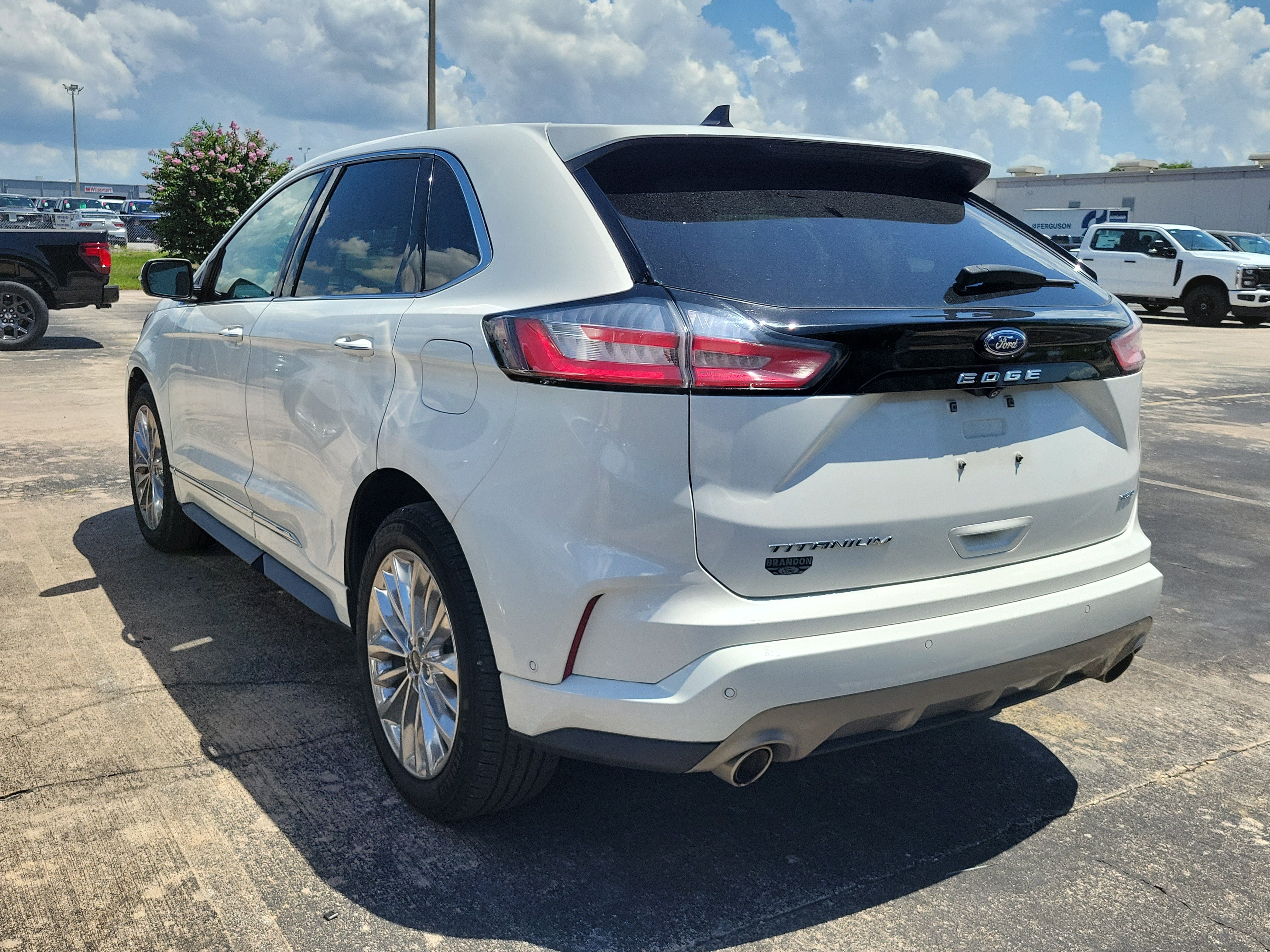 Certified 2022 Ford Edge Titanium w/ Equipment Group 301A AWD/4WD image 4