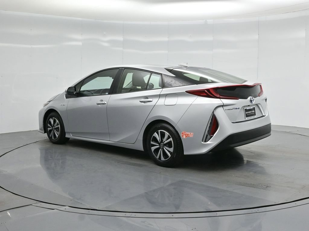 Used 2018 Toyota Prius Prime Plus w/ Carpet Mat Package FWD image 7