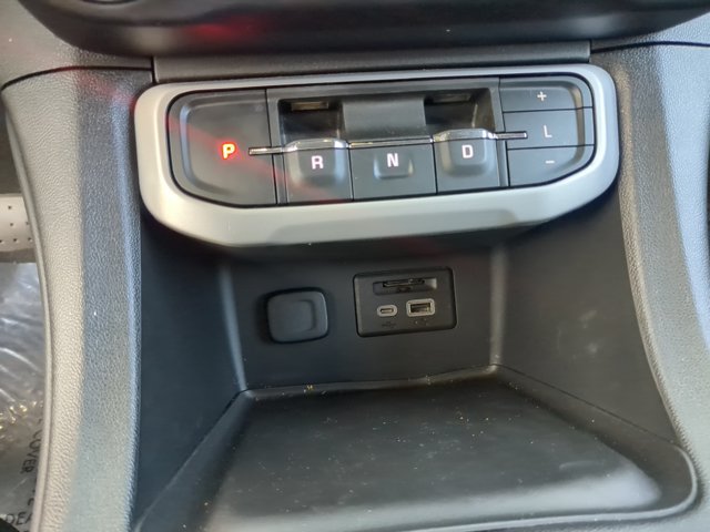 Used 2023 GMC Acadia SLE w/ Driver Convenience Package FWD image 27