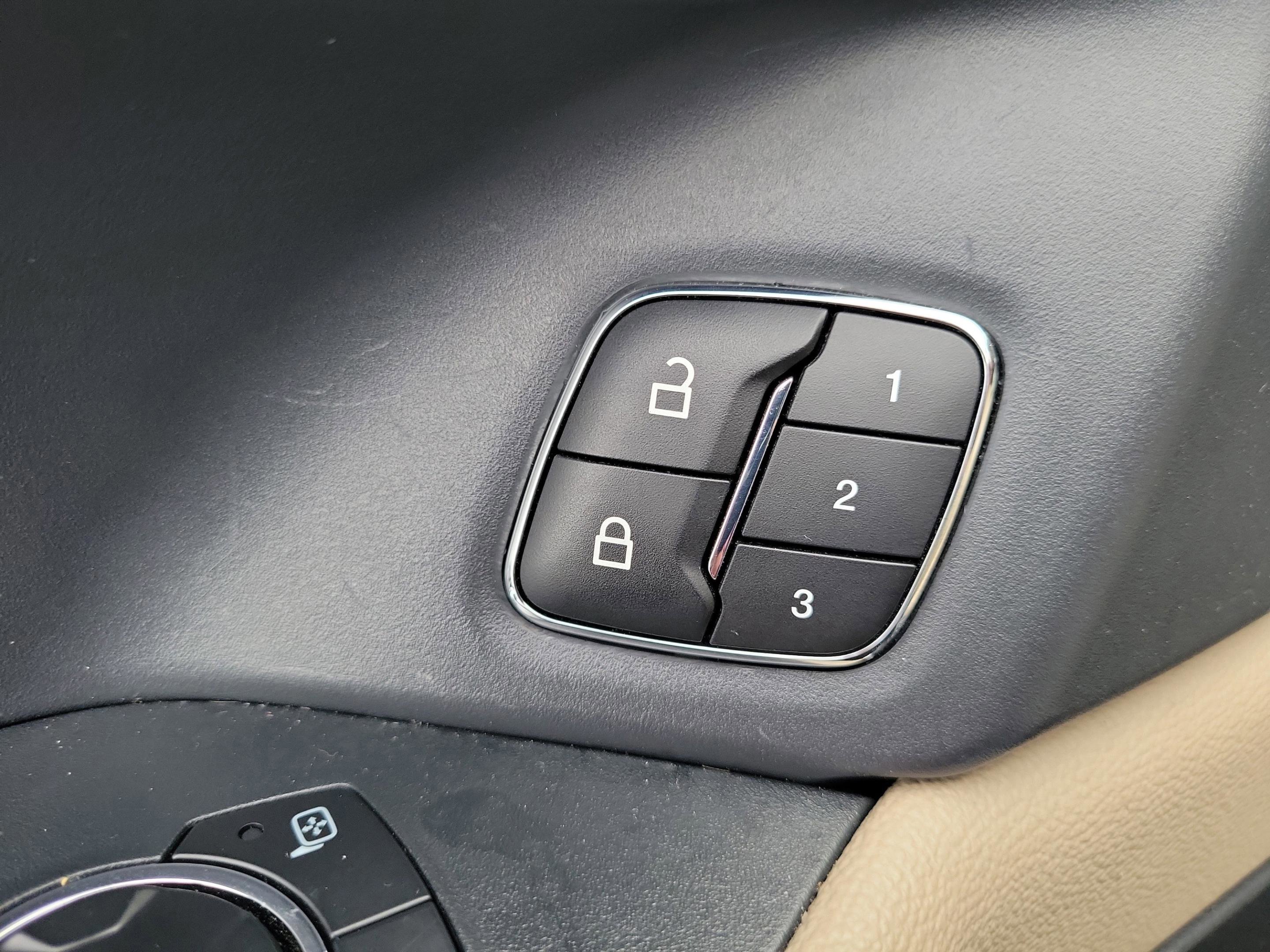 Certified 2024 Ford Expedition Limited image 21