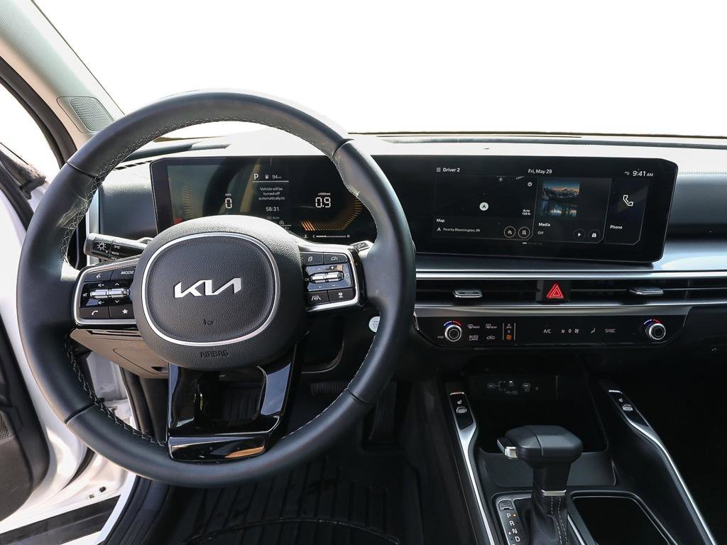Used 2025 Kia Sorento S AWD/4WD image 13