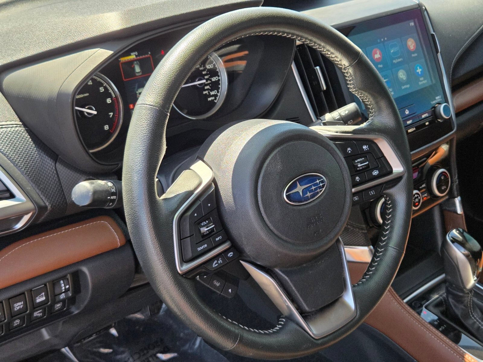 Used 2024 Subaru Forester Touring w/ POP Package 3 AWD/4WD image 19