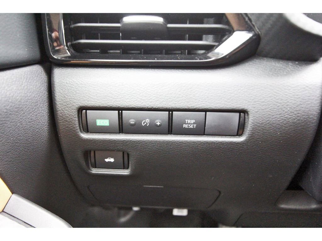 Used 2024 Nissan Sentra SV w/ SV Premium Package FWD image 20