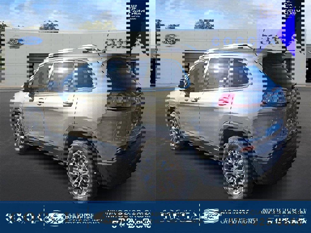 Used 2019 Jeep Cherokee Latitude Plus image 3